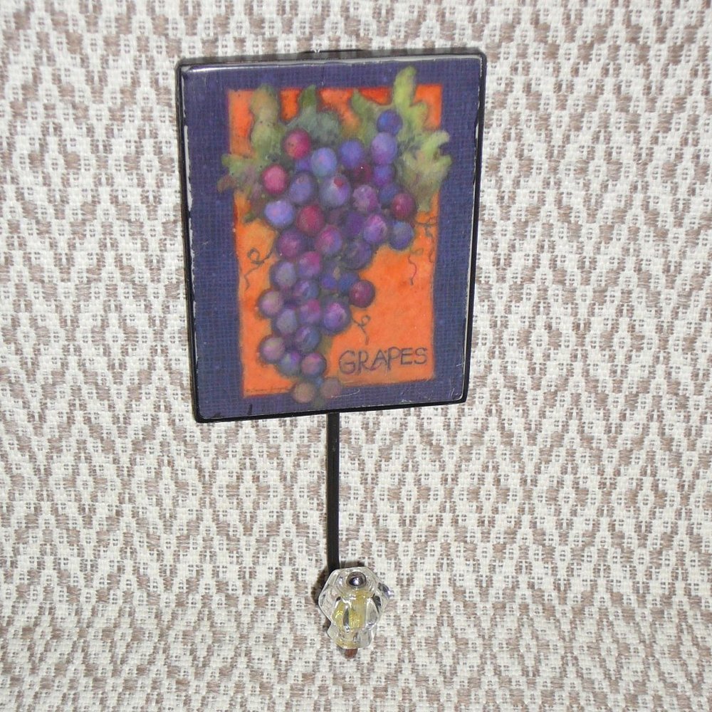 Grapes Bathroom Kitchen Towel Wall Hook Knob Gift